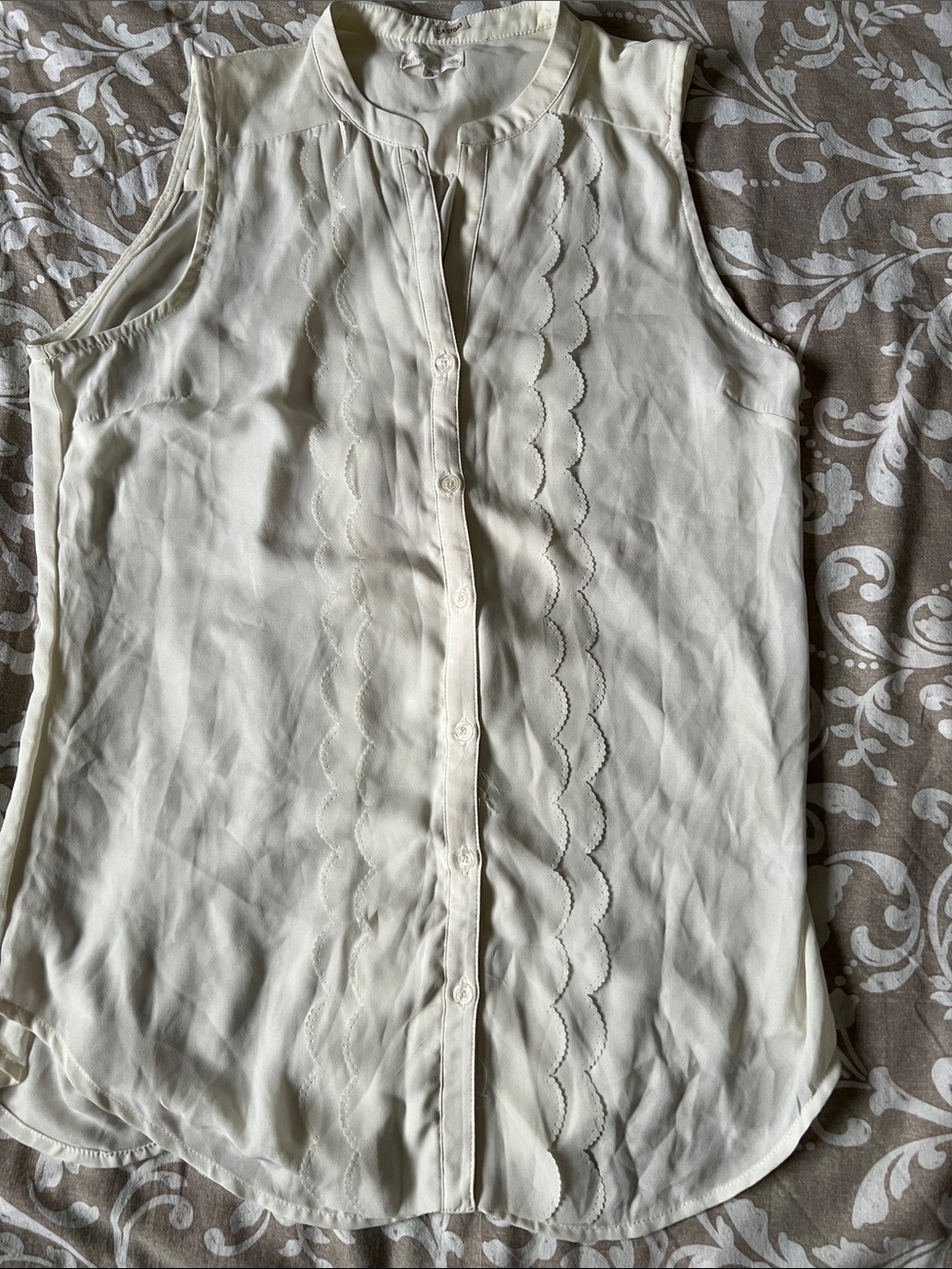Sleeveless Scallop-Trim Front button Cream Top